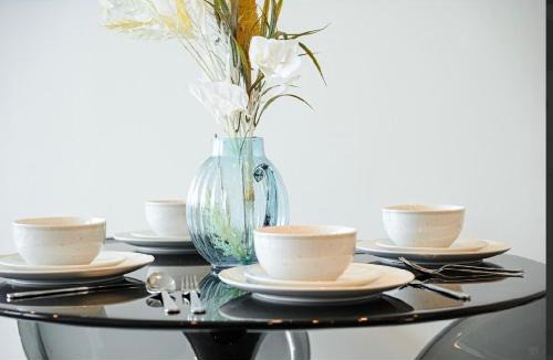 Lidcombe Apartment | The Elegant Deco Apt In Sydney Olympic Park