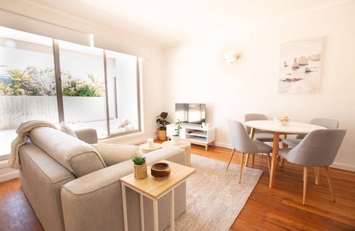 Torquay House | The Espy - Torquay Beach on your doorstep