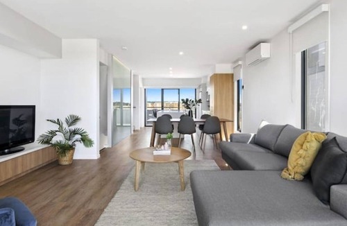 Torquay House | The Fairway Club 17 $ Bedroom Premium Townhouse