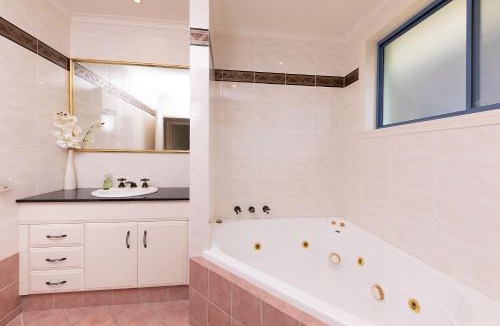Forster Villa | The Fairways 5