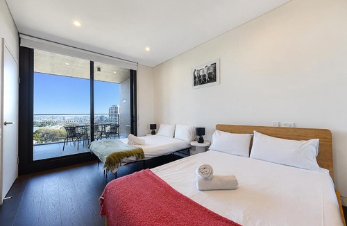 Lidcombe Apartment | The Fifth Avenue - Free Parking - Olympic Park