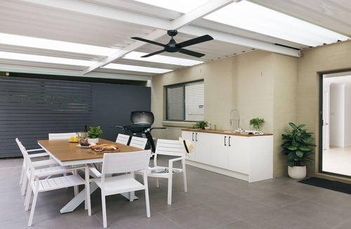 Nelson Bay House | The Fijian, 52 Lagoons Circuit - Duplex with air con, wi-fi, linen supplied andclose to town