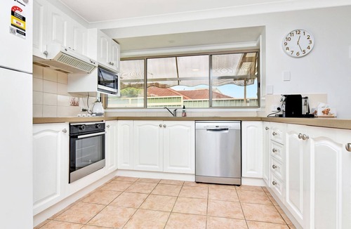 Fingal Bay House | The Fingal Escape - A Cozy Family-friendly House