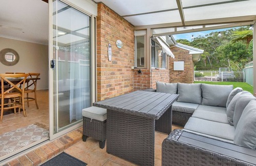 Fingal Bay House | The Fingal Escape - A Cozy Family-friendly House