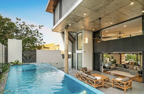 Darwin House | The Glass House