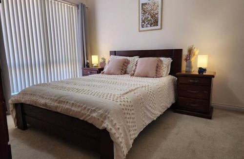Lamington House | The Golfers Rest.