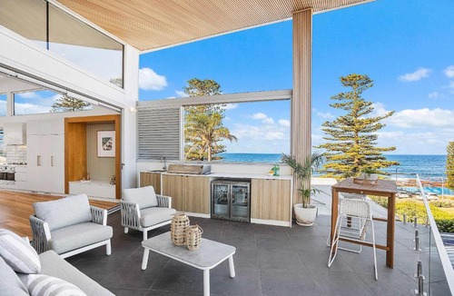 Shellharbour House | The Grand Ocean Vista