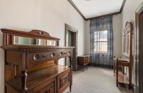 Orange Hotel | The Great Western Hotel