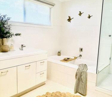 Apollo Bay House | The Gums - Bruny Island