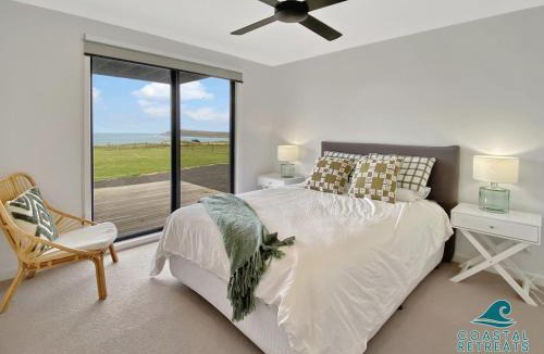 San Remo House | The Horizon on Clayley Luxury 5BR Oceanview Retreat)