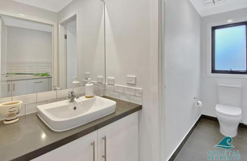 San Remo House | The Horizon on Clayley Luxury 5BR Oceanview Retreat)