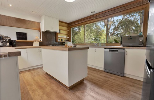 Forge Creek House | The House - Waterfront Retreat: Secluded lodges perfect for nature lovers
