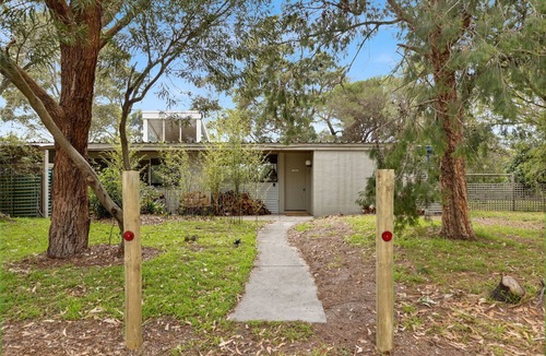 Forge Creek House | The House - Waterfront Retreat: Secluded lodges perfect for nature lovers