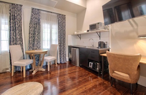 Wagga Wagga Hotel | The Houston Boutique Hotel Wagga