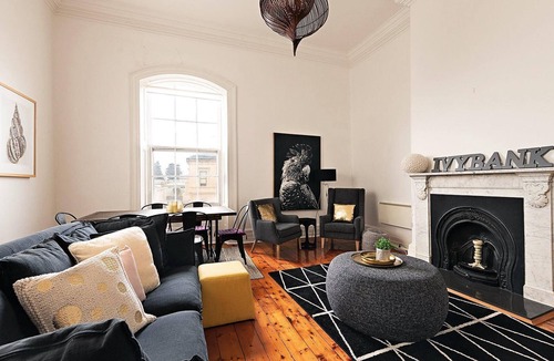 Port Fairy Apartment | The Ivy Bank - Central Apartment With Old World Charm