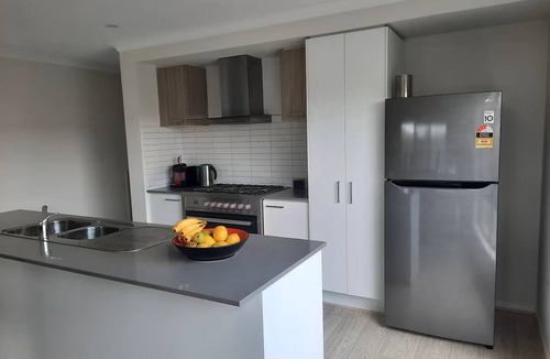 St Leonards House | The Jewel of Seachange | Modern Family Retreat Minutes from the Beach