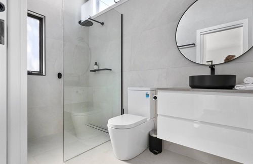 Merimbula Cabin | The Lake House: Merimbula