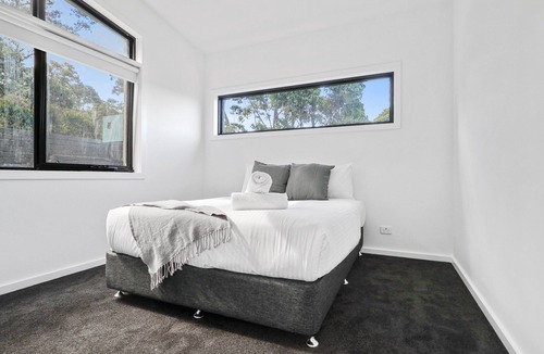 Merimbula Cabin | The Lake House: Merimbula