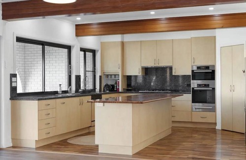 Mannering Park House | THE LAKEHOUSE Central Coast