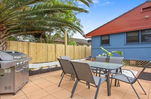 Batemans Bay House | The little Blue House