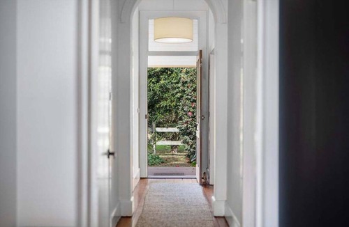 Terara House | The Lodge - Historic Getaway in a Prime Destination