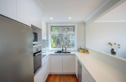 South Arm House | The Long Table House | Sleeps 10 | Pool, Firepit, Beach & Dining for 12