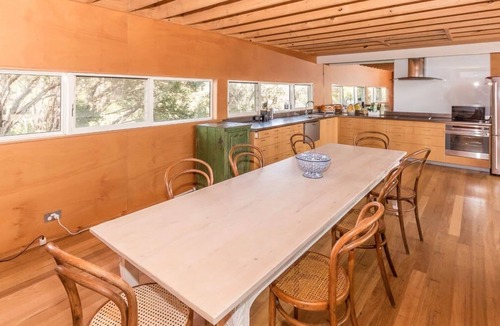 Sandy Point House | The Lookout Stay 3 Pay 2 Winter Special