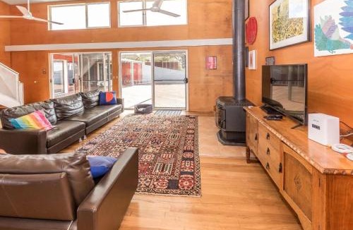 Sandy Point House | The Lookout Stay 3 Pay 2 Winter Special