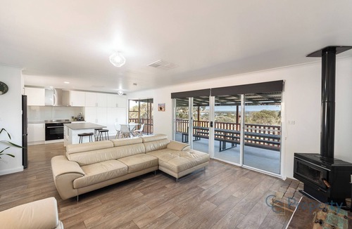 Nildottie House | The Lookout - Waterfront Enjoyment