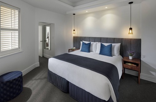 Marananga Hotel | The Louise, Beckons