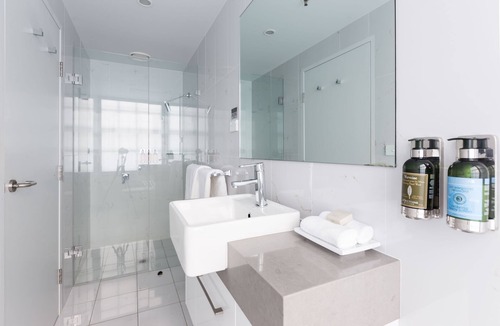 Newcastle Hotel | The Lucky Hotel