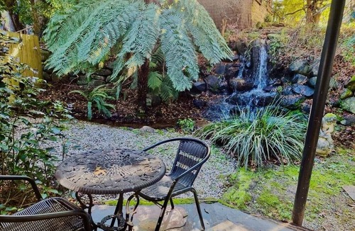 Warburton House | The Main House (include Water Cottage)
