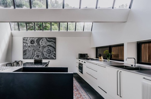 Wattle Hill House | The majestic Southern Ocean