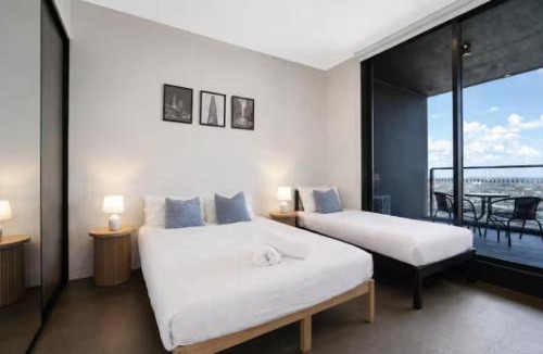 Lidcombe Apartment | The Manhattan Record Room Olympic Park