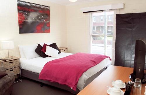 Launceston CBD Hotel | The Mews Motel