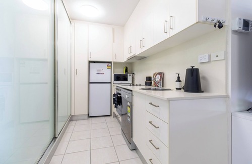 Darwin City Centre Apartment | The Midas Touch | Rooftop Pool & Free Parking