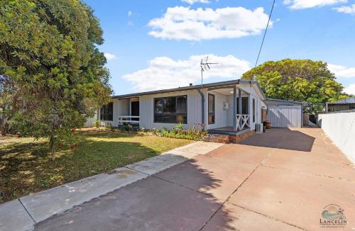 Lancelin House | The Newby
