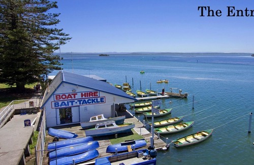 The Entrance Apartment | The Oaks Waterfront Resort, Unit 414