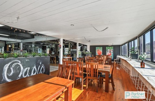 East Tamworth Hotel | The Oasis Tamworth