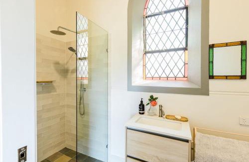 Bookham Villa | The Old Bookham Church