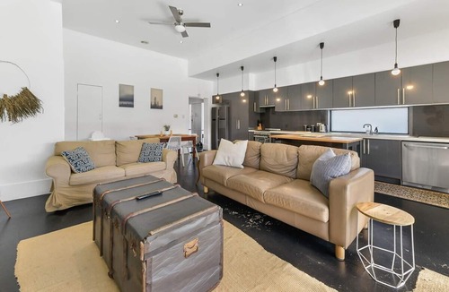 Orange East House | The Old Corner Store - Central & Stylish Home