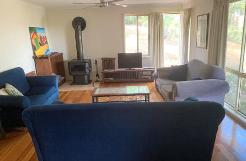 Aireys Inlet House | The Panorama - BYO Linen