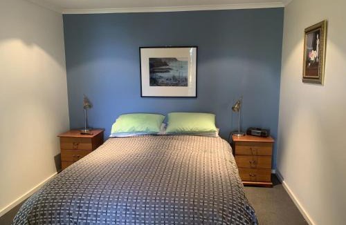 Aireys Inlet House | The Panorama - BYO Linen
