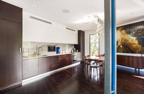 Picnic Bay House | The Pavilions - spectacular home with amazing Coral sea views