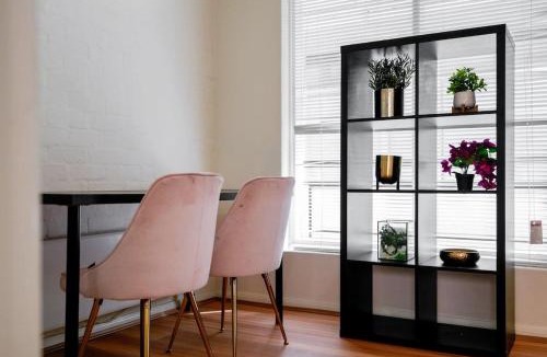 St Kilda West Apartment | The Perfect St Kilda Summer Base Next to Beach