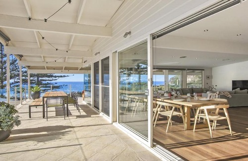 Killcare House | The Pines on Killcare Beach