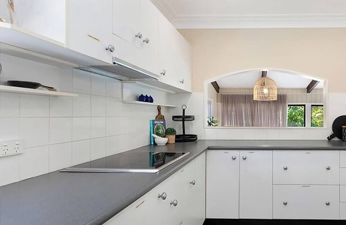 Gwandalan House | The Place - Pool, Lake, Kayaks & much more!