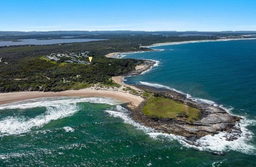 Angourie House | The Point