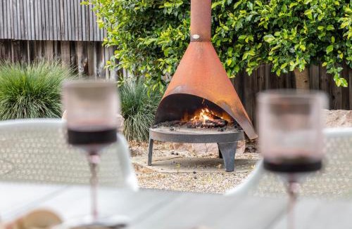 St Leonards House | The Point - Luxury Beachside Entertainer With Heated Pool