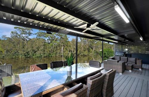 Chittaway Point House | The Point Retreat Waterfront Escape
